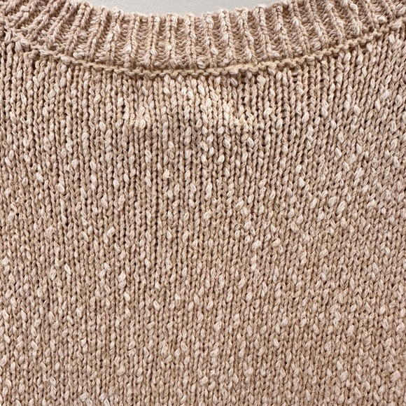 Universal Thread Short Sleeve Sweater - Picture 7 of 9